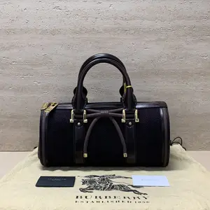 Pre-owned BURBERRY Leather Shoulder Bags 7.8'' R3419 Shoulder Bag C1854246008 0312 T4 Kay