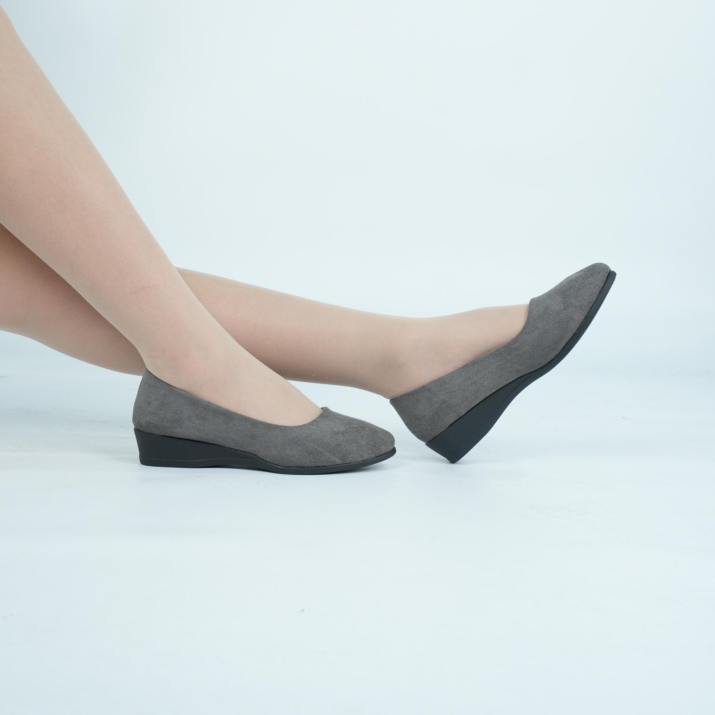 Women's Black Wedge Heels Work Shoes - Wide Fit Waterproof Rain Suede Pumps Round Toe Elegant Comfortable Insole Shallow Mouth Heeled Footwear Office Shoes for Women