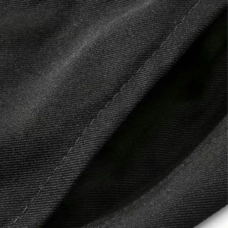 Men’s cargo pants—casual, comfortable long trousers with multiple pockets; suitable for all seasons and versatile for work, outdoor sports, and everyday wear.