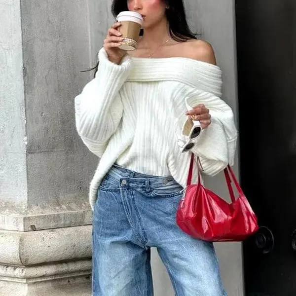 Women's Cozy Plush Sweater – Oversized Round Neck Pullover for Fall & Winter, Soft Thick Knit Warm Sweater