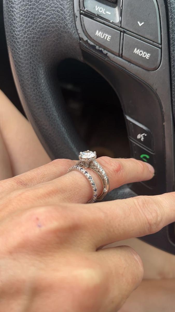 Item: Blue-silver color, 6.5