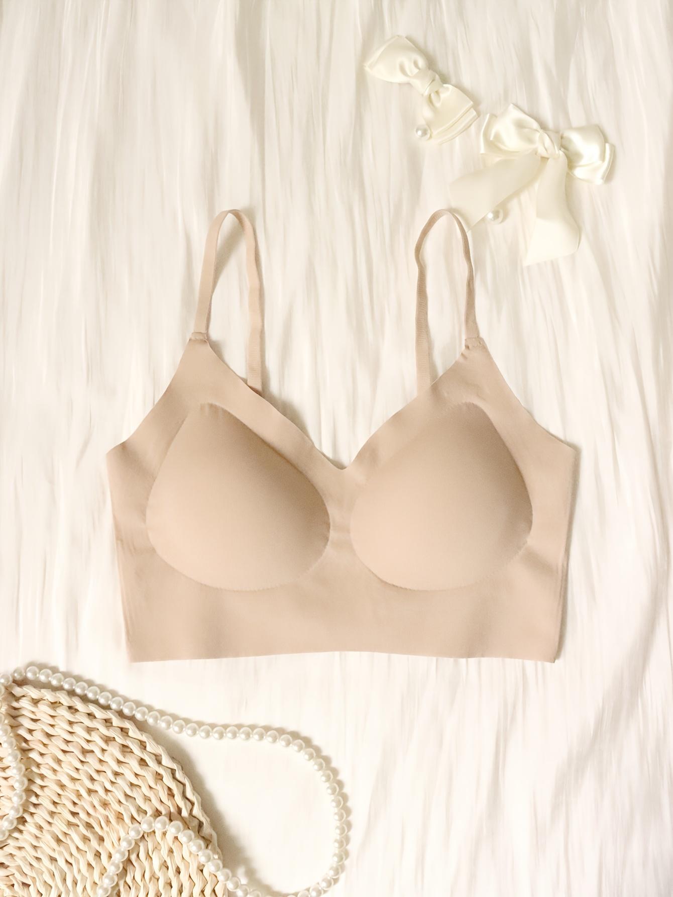 A Single Piece of Women'S Lingerie Designed for Small Busts, Enhancing Appearance, with a Skin-Tone Color That Is Invisible And Seamless, Providing Comfort And a Beautiful Back