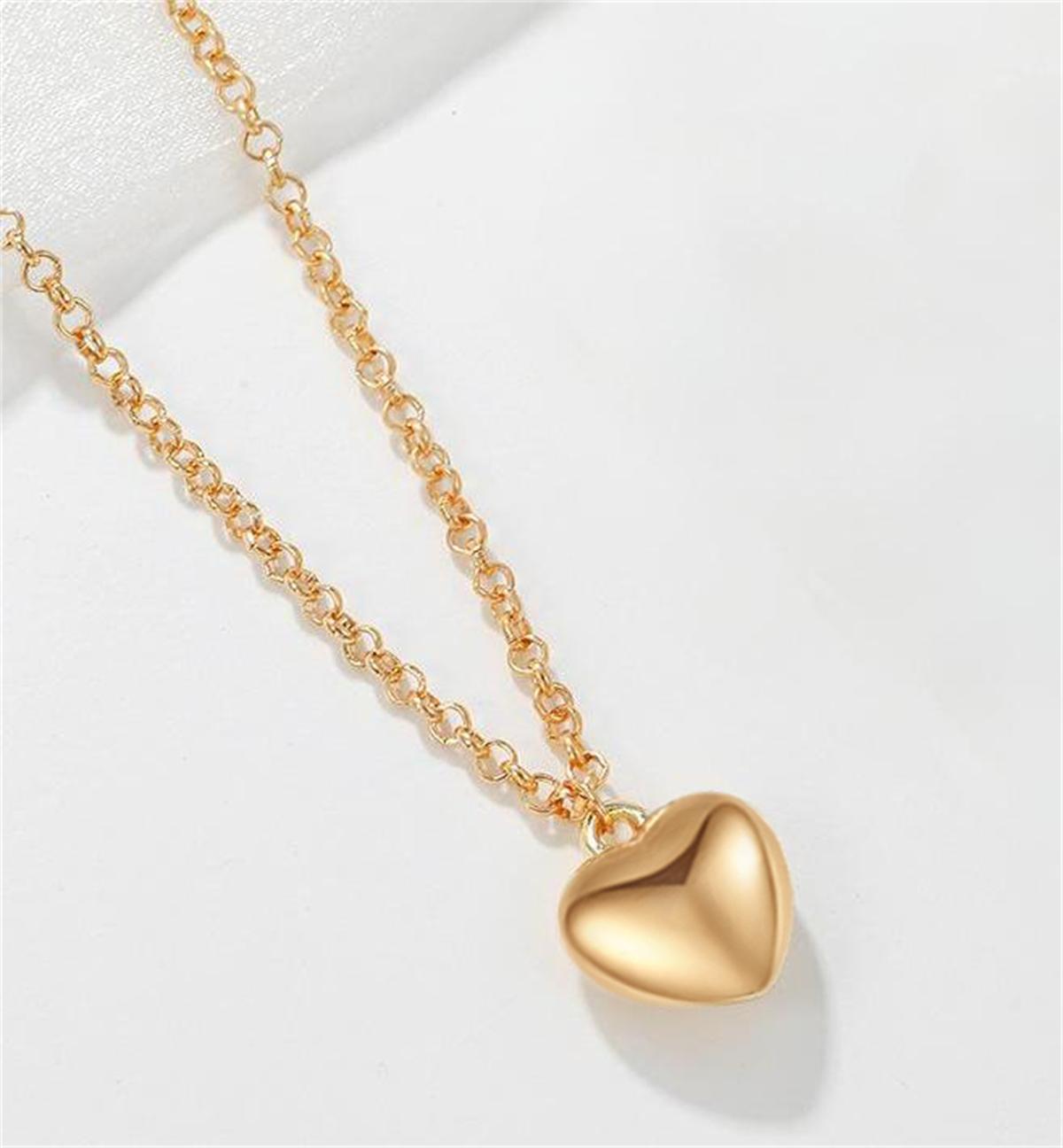 Delzzad Elegant Love Heart Pendant Necklace Chain Daily Costume Jewelry Accessories Perfect Birthday Wedding Engagement Anniversary Gifts for Women