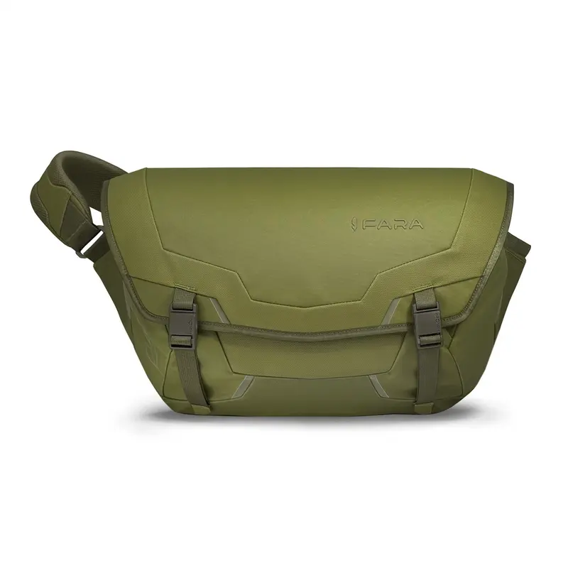 RĀVEN 12L Messenger Bag