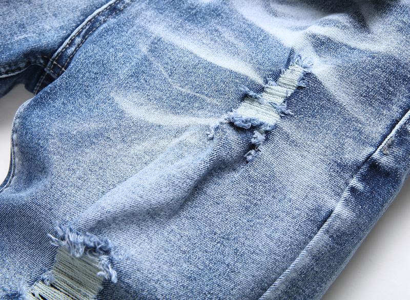 JUNBAOSS Men's Slim Fit Stretch Denim Shorts Ripped Skinny Jean Shorts for Men, Distressed Fashion Straight Comfort Flex Waist Short Denim Jean, Menswear Classic Street Style Cotton Fabric Jean Natural Hipster Personalized Stylish Jeans with Pockets