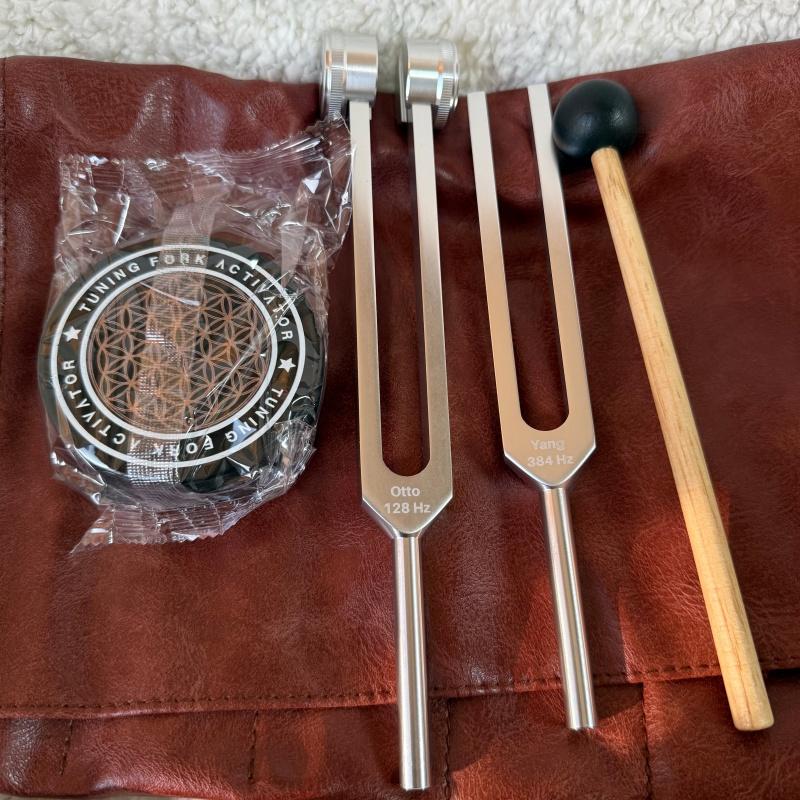 Home Spa-Grade Sound Therapy Set: 5-Frequency Tuning Fork + Activation Stick | 128Hz~384Hz Deep Relaxation | Banish Anxiety and Distractions, Boost Energy | Also Makes an Elegant Table Decoration Home Spa-Grade Sound Therapy Set: 5-Frequency Tuning Fork + Activation Stick | 128Hz~384Hz Deep Relaxation | Banish Anxiety and Distractions, Boost Energy | Also Makes an Elegant Table Decoration