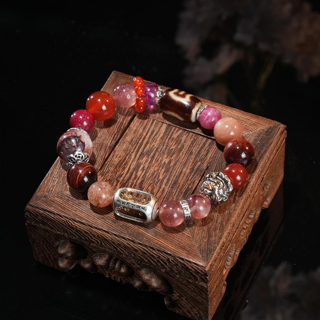 Advanced Birth Chart Reading 1ON1 + Lucky Crystal Bracelet Aligns with Your Personal Energy