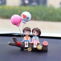 Pink couple On Branch+ Balloon