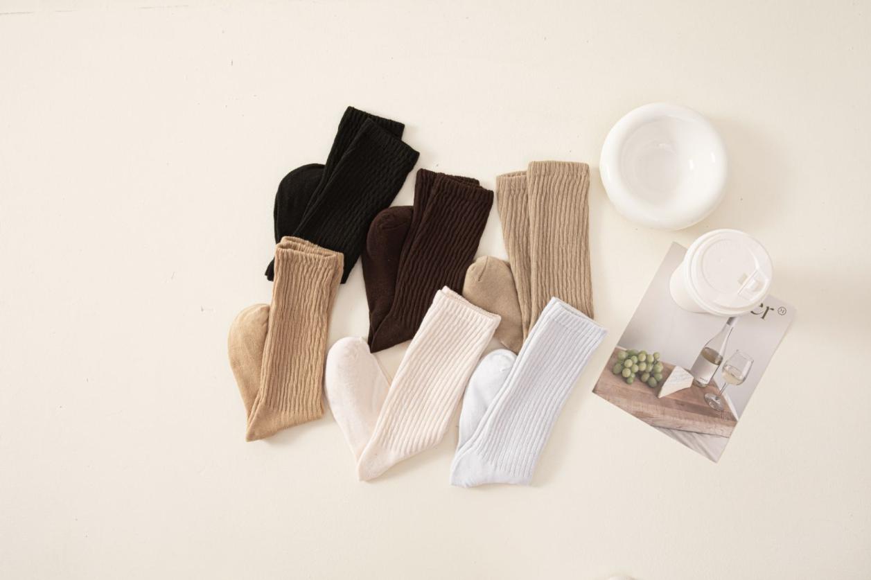 UnicornPro Women's 5PCS Casual Soft Comfy Warm Socks for All Seasons Solid Mid-calf Socks 100% Polyester Machine Washable Daily Wear