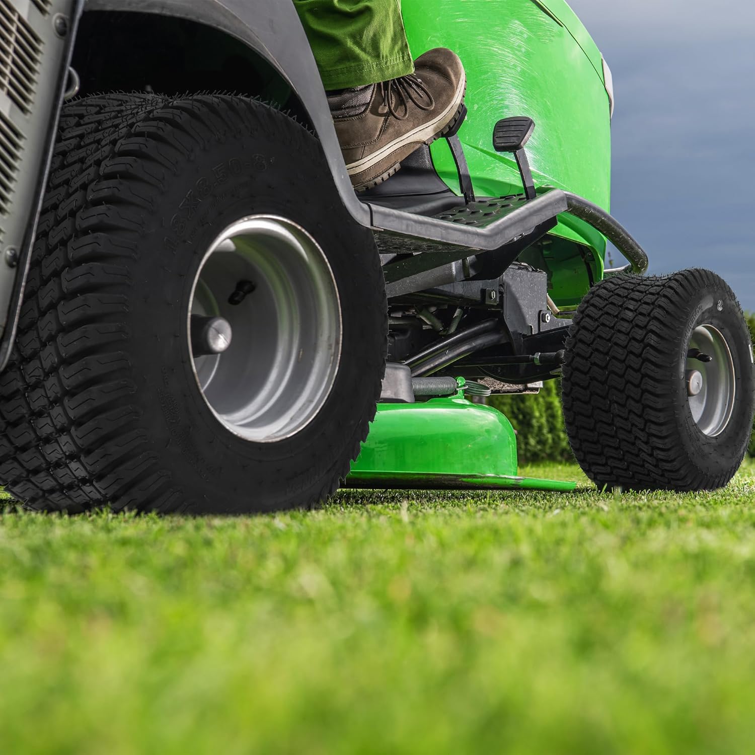 YITAMOTOR 18x8.5-8 Lawn Mower Tires, Suitable for Lawnmowers, Motorcycles, Garden Tractors, Golf Carts, and Farm Equipment, 4Ply, Set of 2 YITAMOTOR 18x8.5-8 Lawn Mower Tires, Suitable for Lawnmowers, Motorcycles, Garden Tractors, Golf Carts, and Farm Equipment, 4Ply, Set of 2