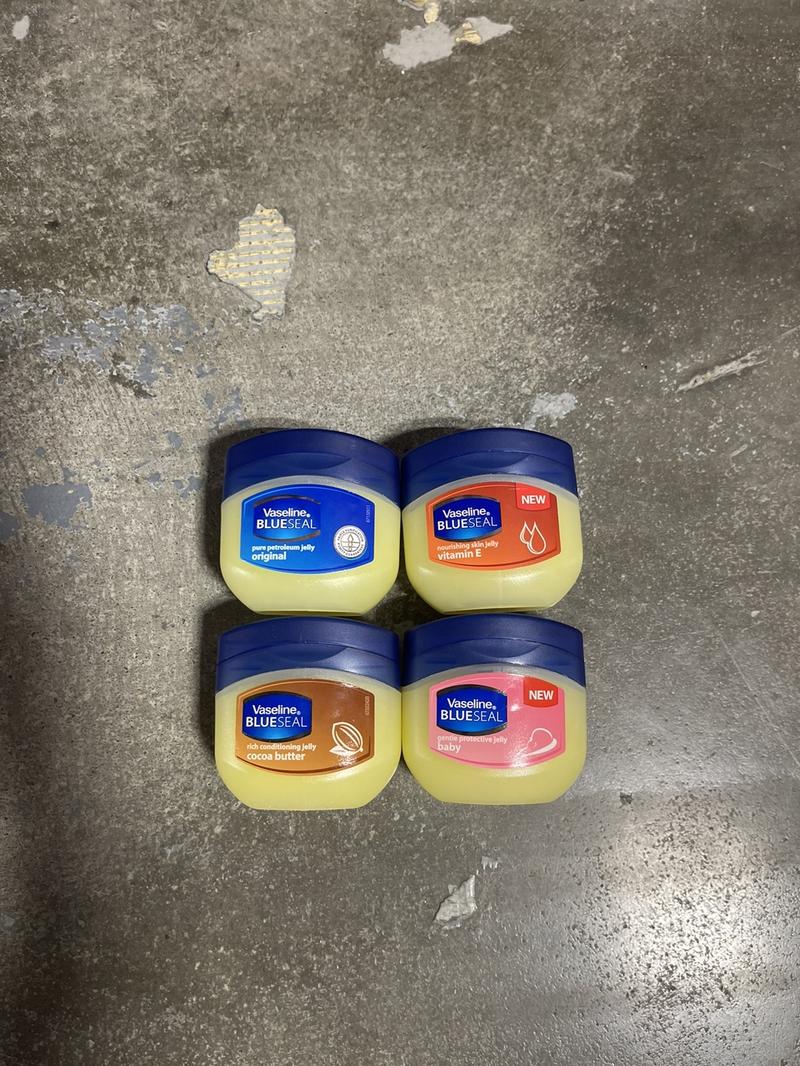 Vaseline BlueSeal 4 Pack Original, Coco, Gentle, Nourishing Scent (100 ml) Body Care Hydrating