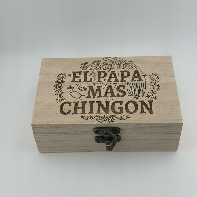El Papa Mas Chingon Custom Engraved Graphic Shot Glass Set in Wooden Box Durable Drinking Glasses for Father's Day & Special Occasions Stylish Drinkware Gift Perfect for Birthdays Anniversaries and Retirements