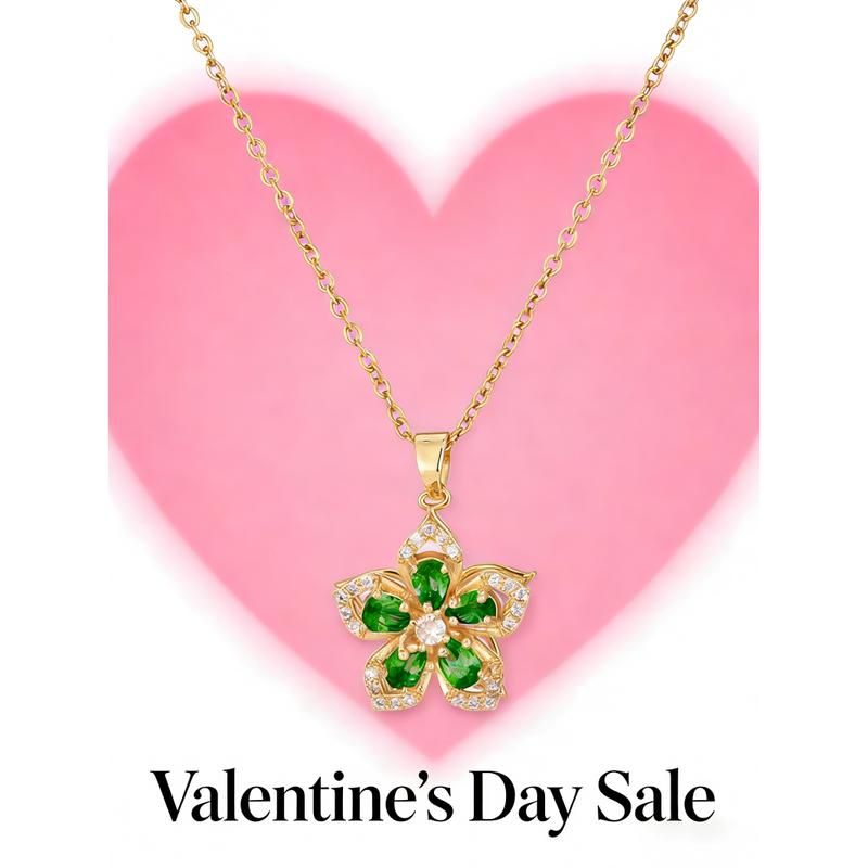 Fashion Lucky Five-Petal Flower Pendant Necklace Sparkle Gold Zircon 360° Rotatable Chic Daily Accessory Luxury Elegant Perfect Valentine's Day Gift