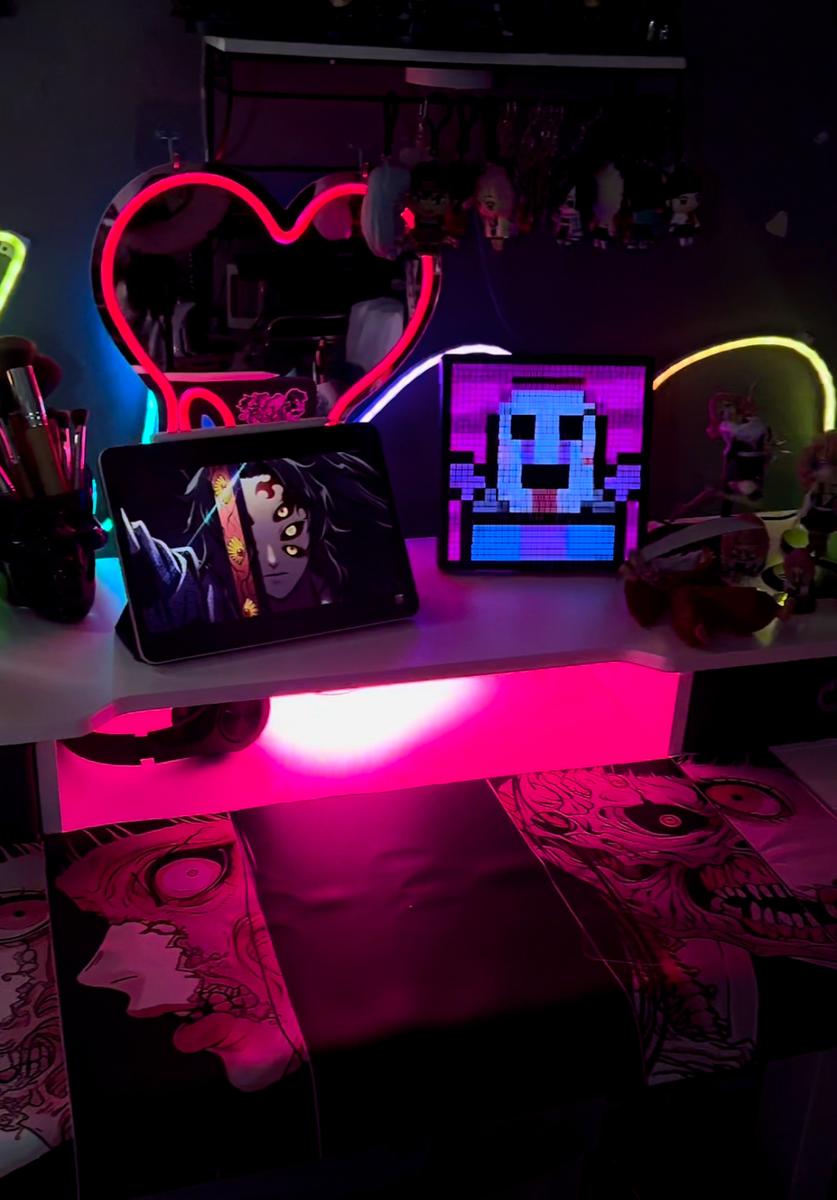 Item: Multicolor, Oversized