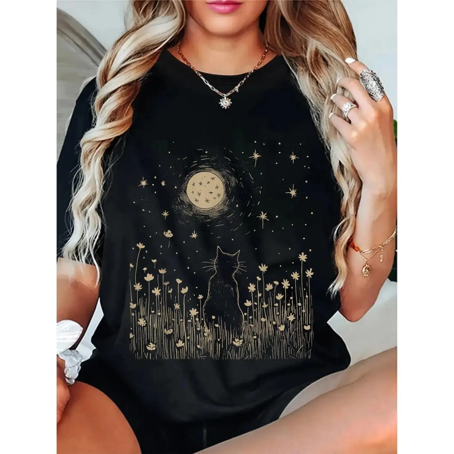 Floral Black Cat Moon Halloween Cottagecore Aesthetic T-Shirt