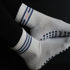 XOXO Grip Socks