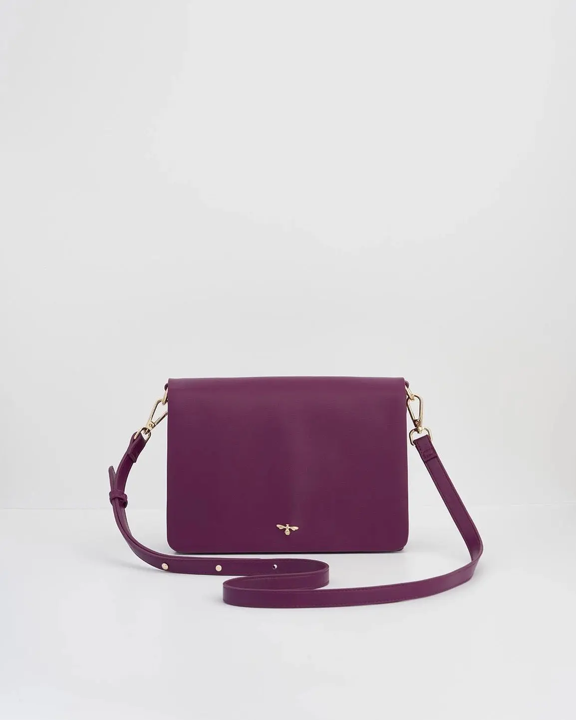 Women's Fashion Crossbody Purse with Intricate Engraved Pattern, Burgundy Bag with an Adjustable Strap for Travel, Elegant Bags, Fashion Purses