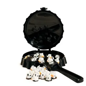 Full Set 50 Filler Bingo Cow Moo Chips with Magnetic Wand and Holding Container Fichas para Cartas de Bingo de Vaquitas  con Pala y Corcholata