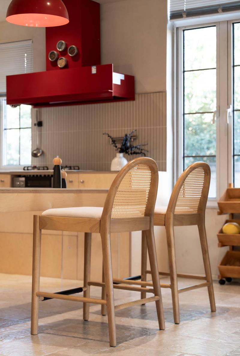 【Valentines'Day】DAYALANE Modern Salem Rattan Bar Stools Set of 2 - Beige Black White Gray - Counter Height Barstools with Wood Legs for Kitchens - Elegant Rattan Backrest & Festive Dining Room Chairs