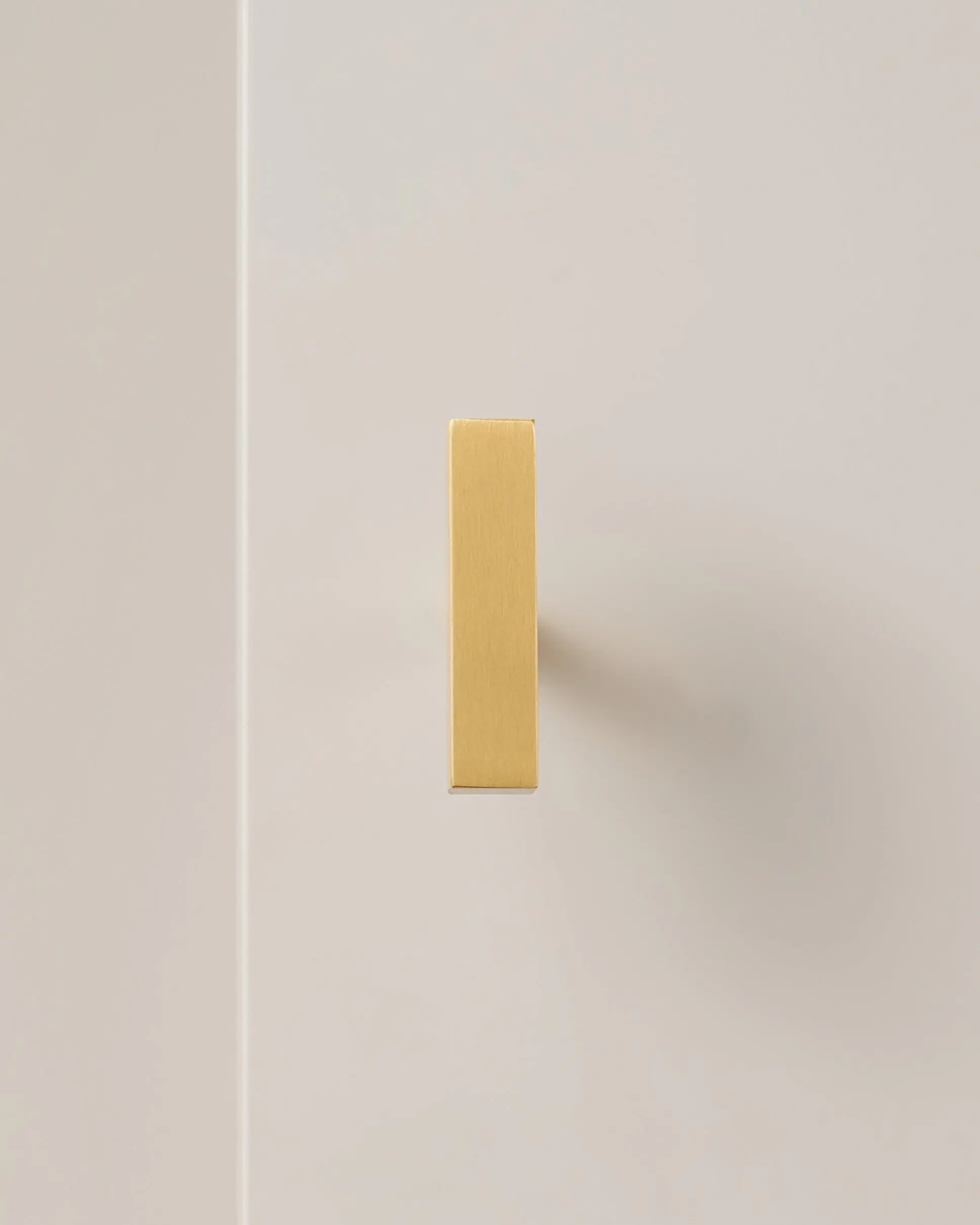 ASHBURY RECTANGULAR BLOCK SHAPE T-BAR KNOB