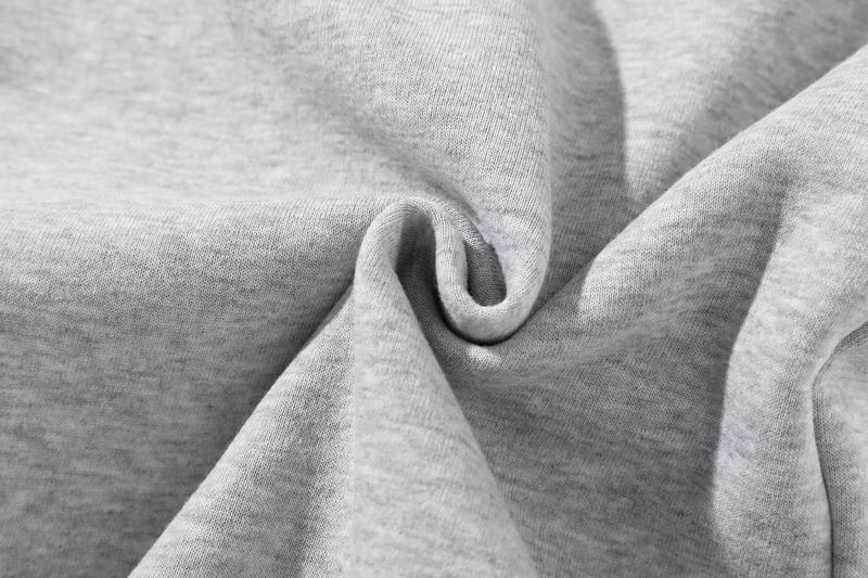 Men’s solid-color fashion two-piece sweatshirt set, regular fit, casual drop-shoulder half-zip hooded sweatshirt + drawstring sweatpants with pockets, suitable for 20-year-old boys, autumn/winter wear, ideal for everyday wear and workouts