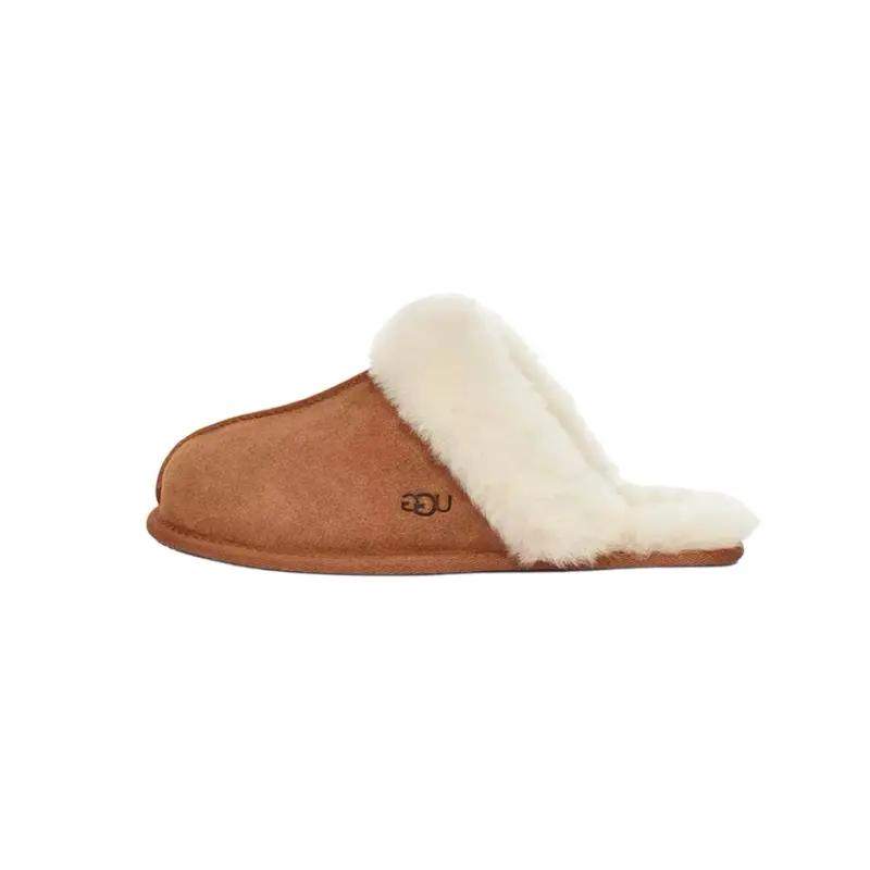 UGG Women's Scuffette II Chic Suede Mule Slip-on Slipper - Plush Sheepskin Lining, Cozy Lightweight, Durable Sole Handles Daily Home Wear, Classic Indoor Sports Footwear for Casual Loungewear