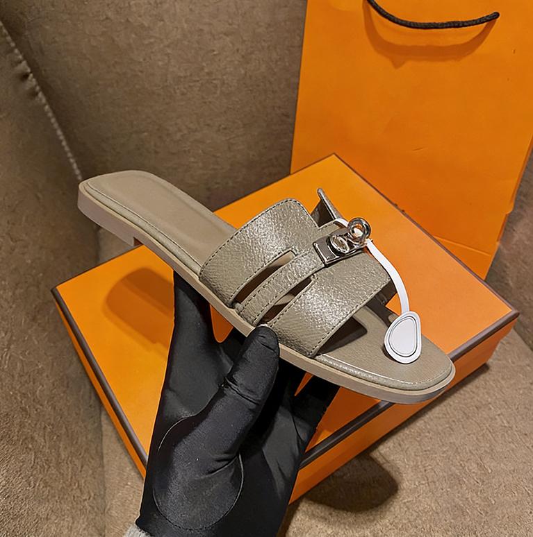 Women's Flat Slippers with Metal Buckle - Stylish & Versatile Spring/Summer New Arrivals SpringStatements