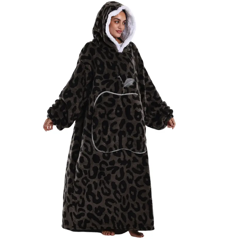Msrlassn Oversized Hoodie Wearable Blanket Sleepwear as Gifts for Mom Girlfriend, Halloween 1Pcs Plus Size Super Soft Warm Flannel Comfortable Loungewear Womenswear Wearable Blanket for Women Men Adults with big Pocket Christmas Gift
