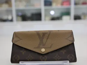 Pre-owned Louis Vuitton CANVAS Clutches & Wristlets MONOGRAM REVERSE SARAH WALLET