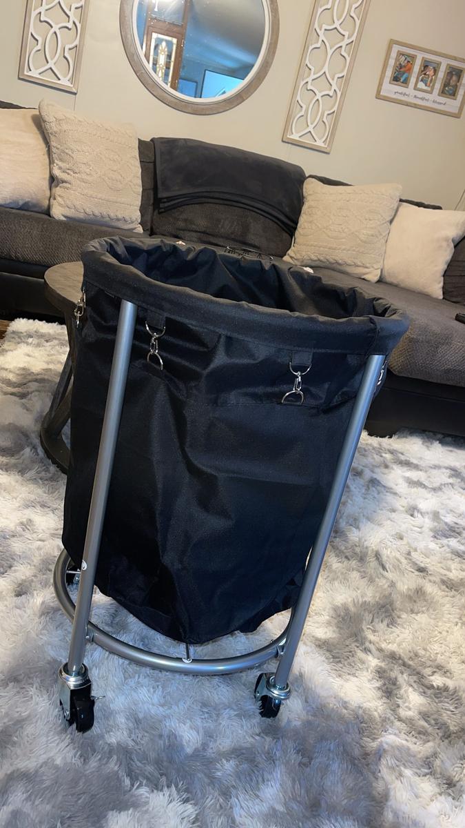 Item: Black and Silver, 110L (19.7 x 28 Inches)