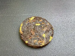 8-year Aged Xinhui Tangerine Peel and 8- year Iceland Ripe Pu’er