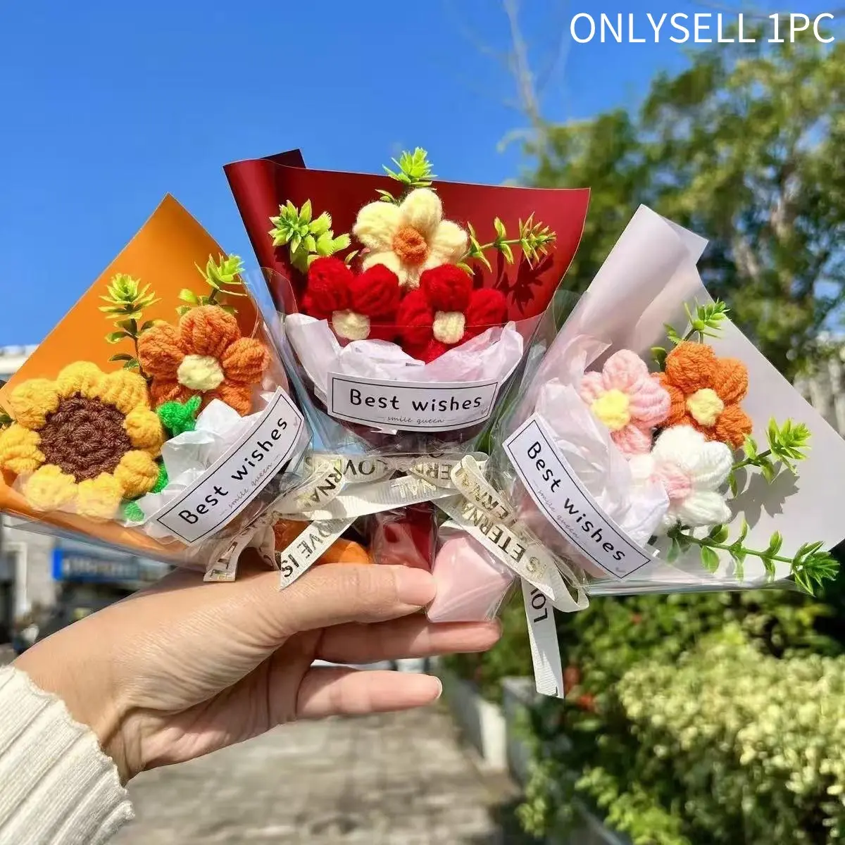 Handmade Crochet Mini Fake Flower Bouquet, Floral Gift for Birthdays and Graduations, Emotional Support Gift, Spring Summer Decor, Cute and Fun Smiling Gift for Girls, Moms, and Loved Ones, Artificial Flower Decoration