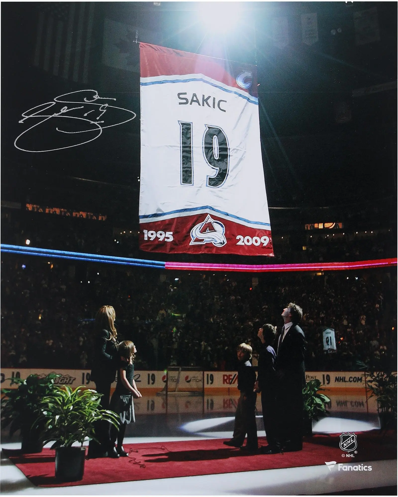 Joe Sakic Colorado Avalanche Autographed 8" x 10" Jersey Retirement Night Banner Raising Photograph - Fanatics Authentic Certified