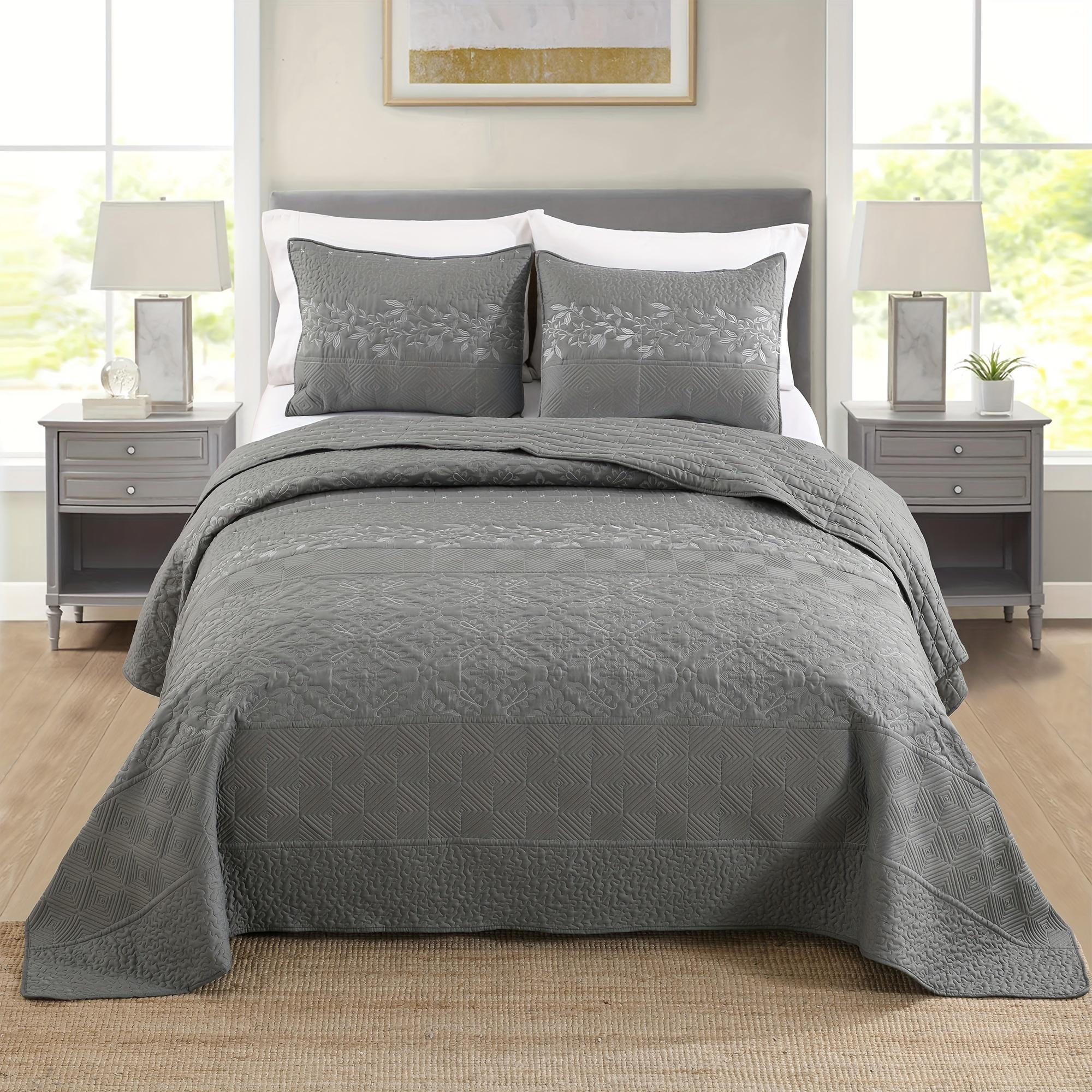 Luxury Embroidery 3-PC Quilt Set | Textured Floral & Geometric Pattern Bedspread, 5-Star Hotel Style Bedding for Discerning Homeowners