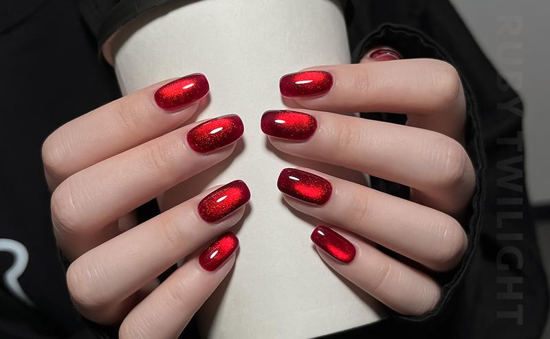 GAOY Red Cat Eye Gel Nail Polish, 16ml Glitter Holographic Nail Polish with Magnet, Reflective Translucent UV Gel, 2907 Ruby Twilight