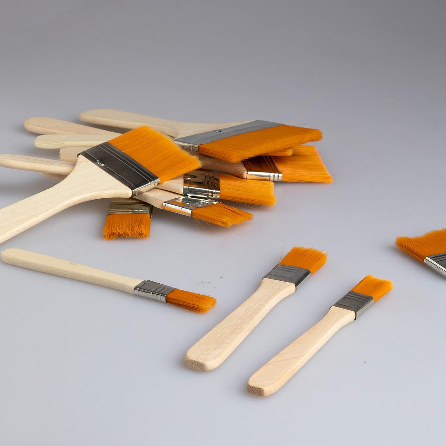 12Pcs Flat Art Paint Brushes Set,Assorted Size Nylon Painting Brushes for Artists & Beginners,Easy To Clean Wooden Handle,Perfect Gift for Art Lovers