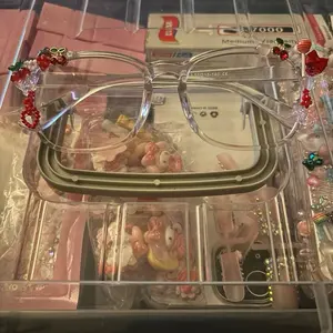 Red Women's Fashion Junk Charm Glasses with Rhinestones & Crystals Bold Attention-Grabbing Frames for Statement Wear