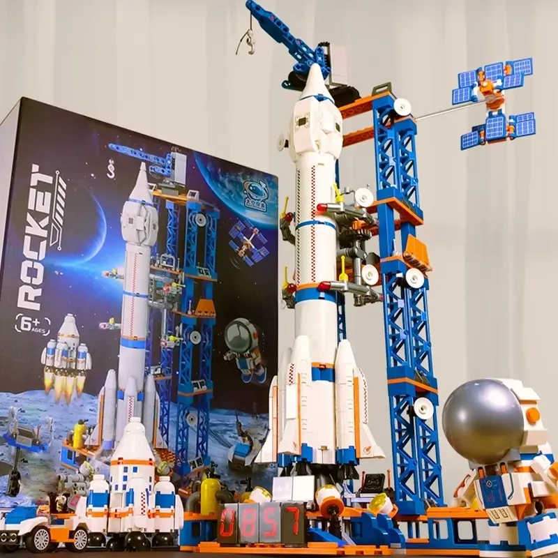 930pcs Space Launch Rocket Creative Buildable Blocks Kit Building Blocks Brick Kit Toy Building Set Model Kit Building Block Sets, Base Car Exploration Vehicle, Astronaut Figure, Desktop Decoration, Halloween Christmas Gift
