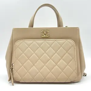 Pre-owned CHANEL Leather Tote Bags Business Affinity Large Shopping Tote Beige