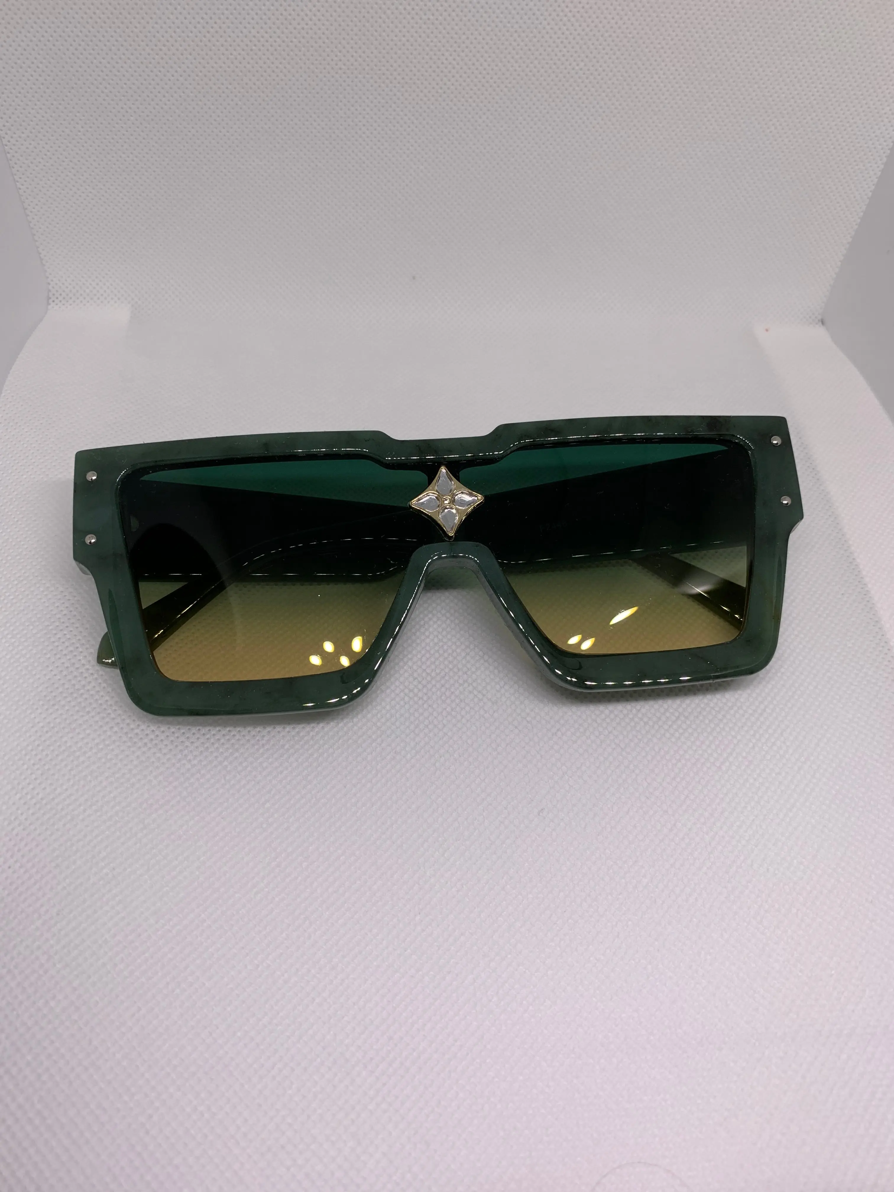 Designer Inspired Diamond Lens Sunglasses
