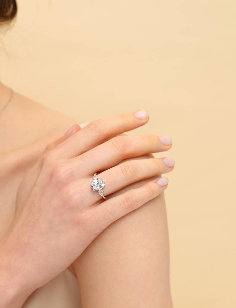 EAMTI 3CT 925 Sterling Silver Engagement Rings 3-Stone Oval Cut Cubic Zirconia CZ Wedding Promise Rings for Her Wedding Bands for Women