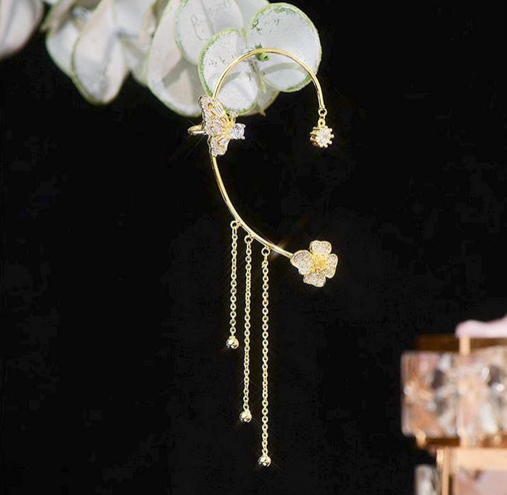 Y042W 两件套闪亮蝴蝶花朵流苏耳夹,无需耳洞,适合日常及特殊场合佩戴,立即加入购物车 Y042W 两件套闪亮蝴蝶花朵流苏耳夹,无需耳洞,适合日常及特殊场合佩戴,立即加入购物车