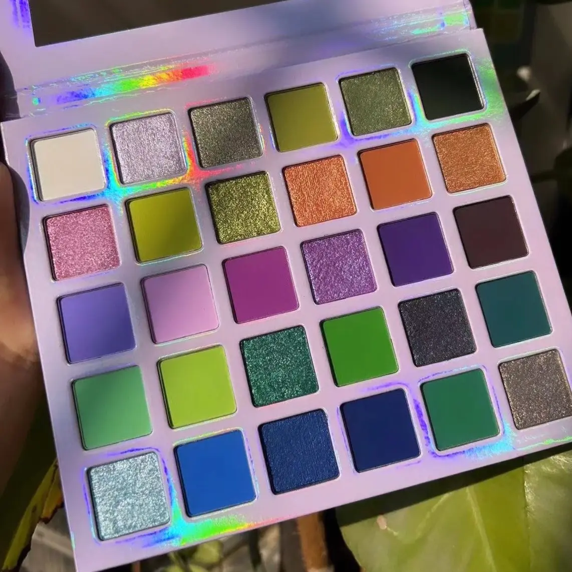 Bloom eyeshadow palette Matte Satin